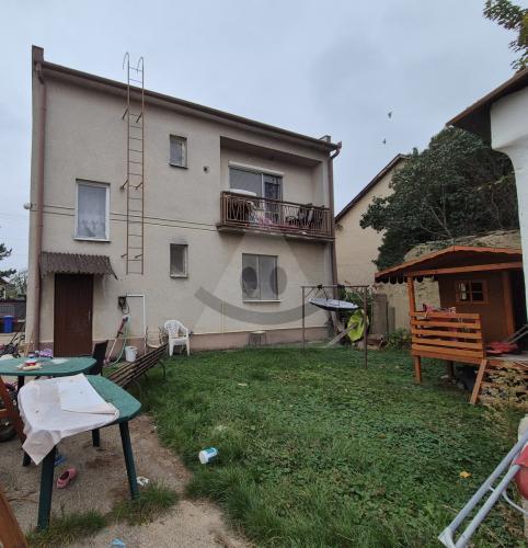 Reality 5-izbový dom dom, Búč