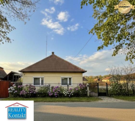 Reality Predáme 3 izb. rodinný dom- Veľké Lovce