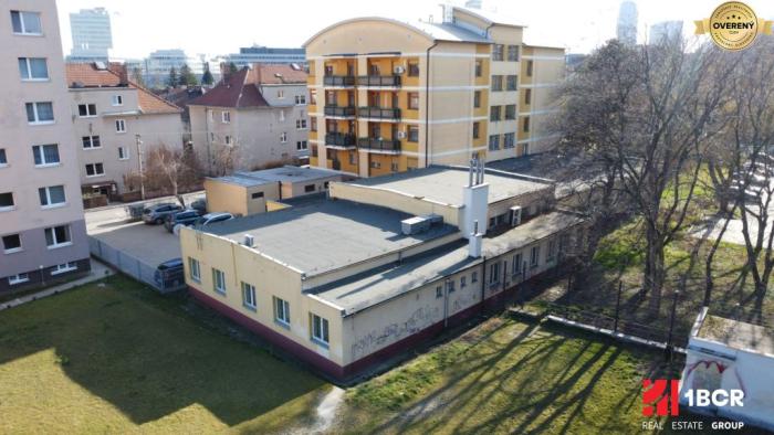 Reality 1.BCR | VIACÚČELOVÁ BUDOVA  - OBJEKT KOLKÁREŇ - TURČIANSKA, BRATISLAVA
