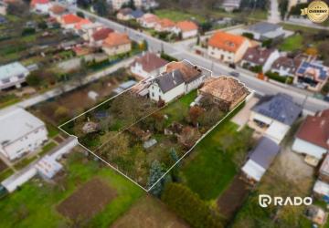 Reality RADO | Pozemky s dvoma domami na prestavbu alebo novostavbu