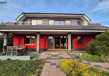 Reality Reprezentatívny 5-izbový rodinný dom pri Piešťanoch