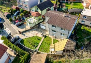 Reality Dvojpodlažný rodinný dom v obci Banka pri Piešťanoch