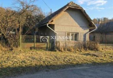 Reality Dom vhodný na rekonštrukciu blízko Banskej Bystrice