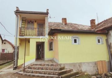 Reality Predaj 5-izbové domu v centre Fiľakova