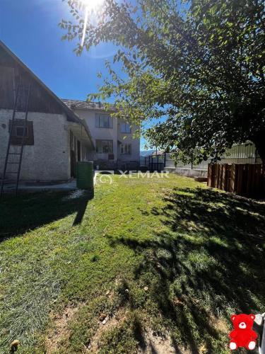 Reality Predaj rodinný dom v pôvodnom stave pri Žiari nad Hronom