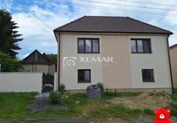 Reality Predaj 2-generačného moderne-zrekonštruovaného domu v obci Halič