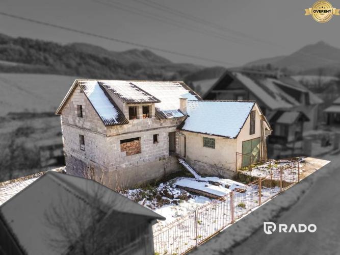 Reality RADO | Rodinný dom + pozemok 1178m2, Malé Košecké Podhradie