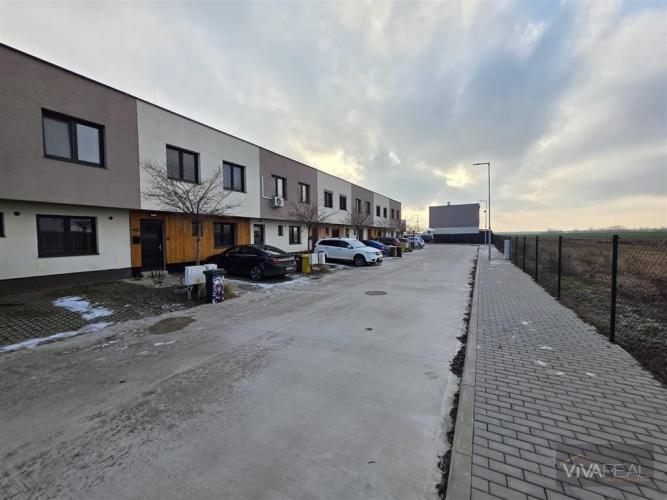Reality VIVAREAL* MODERNÁ NOVOSTAVBA!  4 izb. rodinný dom, terasa, 2 parkovacie miesta, 10 km od Trnavy