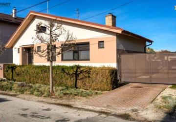 Reality NOVINKA! Štvorizbový dom v energ. triede A0 - veľmi úsporný dom