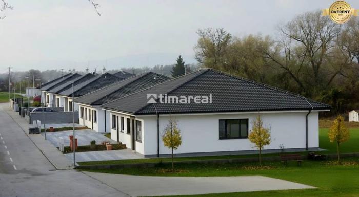 Reality Moderný 4i BUNGALOV: Život v TOP Kvalite na pozemku v Hôrke nad Váhom!