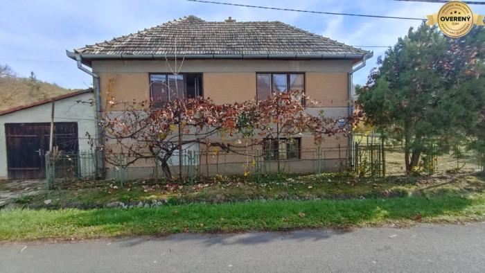 Reality Dom v obci Ľuboriečka s veľkým pozemkom,