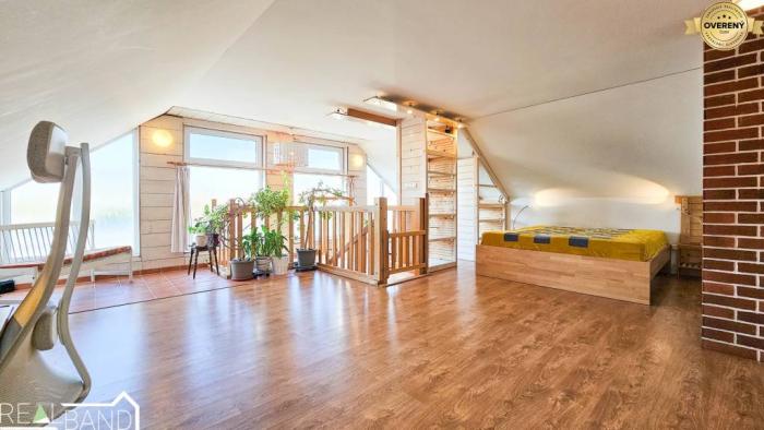 Reality Rodinný dom - Leopoldov - Celková rozloha 428m²