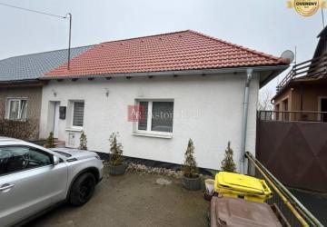 Reality PREDAJ: DVOJDOM - 2 domy, 3 byt. jednotky - Investičná ponuka