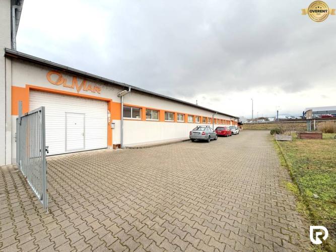 Reality RADO | VÝROBNÁ HALA 590m2 + pozemok 2202m2, Trenčianska Turná