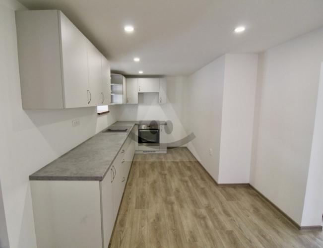 Reality dom, Martin, Jahodníky