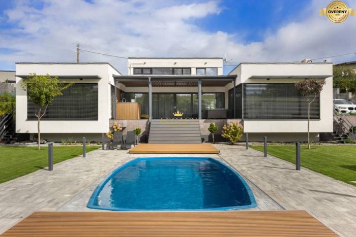 Reality REZIDENČNÉ SÍDLO S AMBULANCIOU a technologickou nezávislosťou