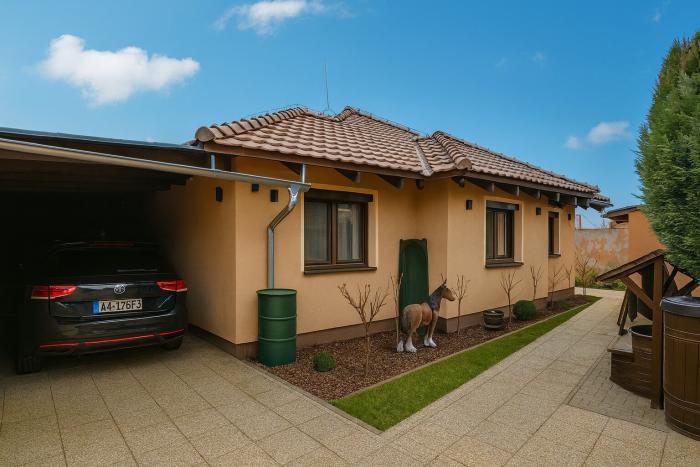 Reality PNORF – Úsporný 4i bungalov so zimnou záhradou a saunou, Nitra – Chrenová