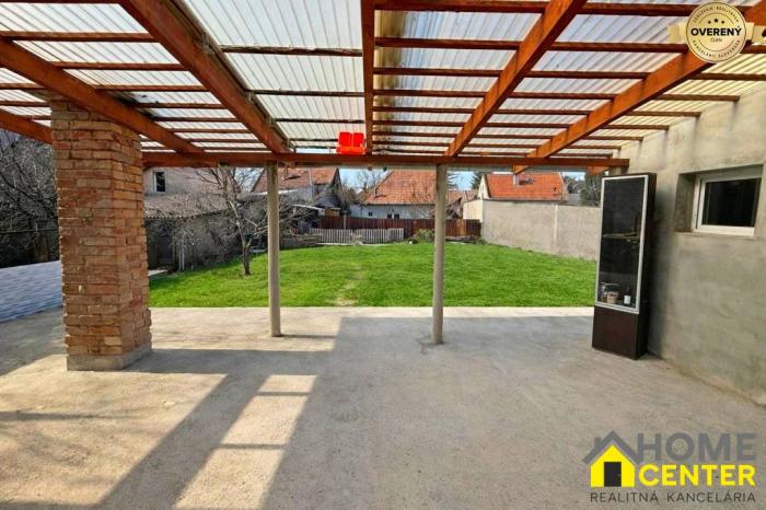 Reality NA PREDAJ 4 IZBOVÝ DOM V POKOJNEJ ČASTI MESTA KOMÁRNO