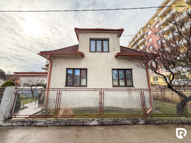 Reality RADO | Rodinný dom s pozemkom 727m2, Tatranská ul. - Trenčín