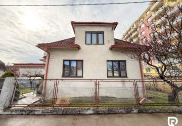 Reality RADO | Rodinný dom s pozemkom 727m2, Tatranská ul. - Trenčín