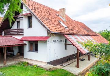 Reality HD REALITY, Predaj rodinný dom s bazénom Levice, Malý Kiar