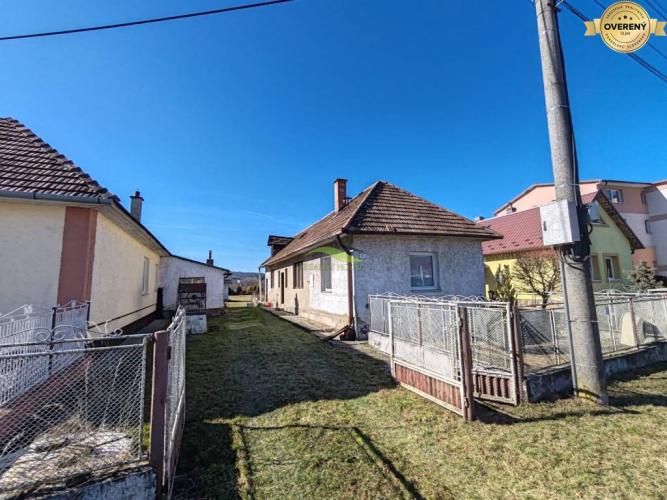 Reality Chalupa pri Domaši – vaša oáza pokoja s výhľadom na vodu