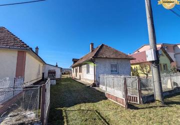 Reality Chalupa pri Domaši – vaša oáza pokoja s výhľadom na vodu