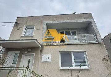 Reality Exkluzívne! Predám rodinný dom s garážou v obci Bešeňov