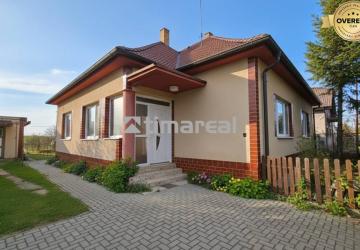 Reality ZNÍŽENÁ CENA 4i RD s garážou a studňou Križovany