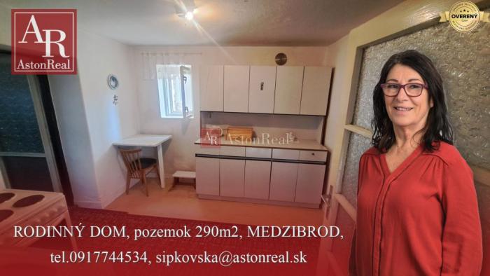 Reality RODINNÝ DOM, pozemok 290m2,  MEDZIBROD okr. Banská Bystrica