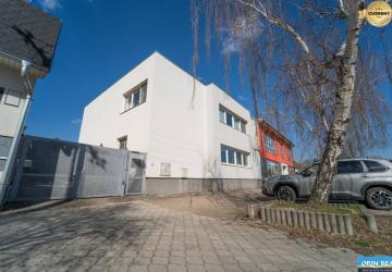 Reality RD VHODNÝ NA SÍDLO FIRMY s pozemkom pre ďalší rodinný dom