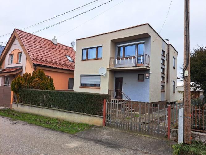 Reality Predaj samostatne stojaceho 5i RD na Poľovníckej ul., Bernolákovo