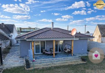 Reality MALÉ LEVÁRE-Predaj  3i modernej novostavby RD s tep. čerpadlom + garáž