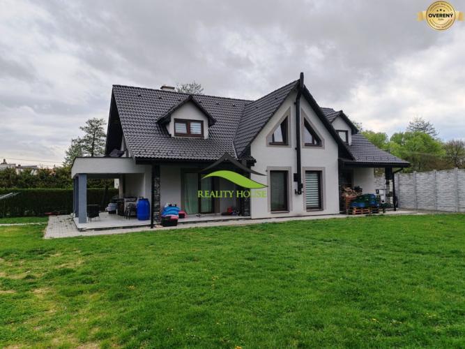 Reality MODERNÁ NOVOSTAVBA DOMU VECHEC – VÝHĽAD NA VRCHY!