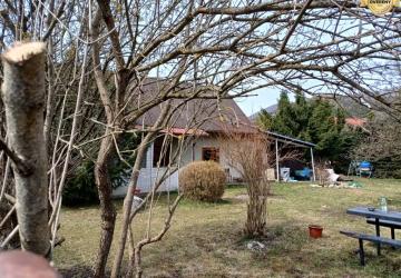 Reality Rodinný dom- chalupa  s pozemkom 562 m2 VRÍCKO okr. Martin
