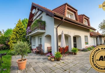 Reality Nadštandardný Rodinný dom 1750m2 Zvolen - Sliač  na predaj