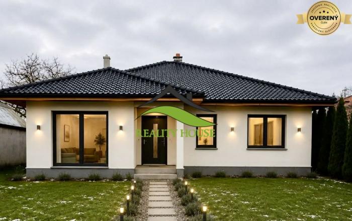 Reality NOVOSTAVBA  - Rozostavaný bungalov v obci Dúbravka
