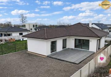 Reality DUNAJSKÁ STREDA- 4i moderná novostavba RD s tep. čerpadlom + garážou