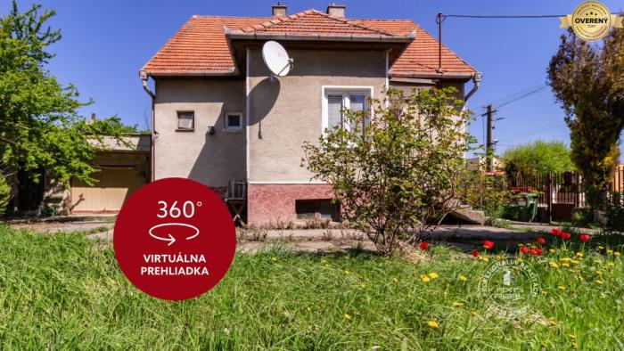 Reality AXIS REAL | 5-izbový TEHLOVÝ dom s GARÁŽOU v pôvodnom stave, Jelka