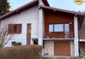 Reality AKTUALIZÁCIA CENY !!!  EXKLUZÍVNE - Rodinny dom na veľkom pozemku - Vy