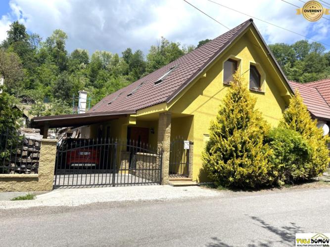Reality Štýlový rodinný dom po kompletnej rekonštrukcii v Bartošovej Lehôtke