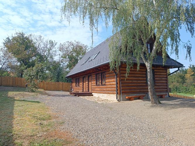 Reality Novostavba drevodomu (2024) s obrovským pozemkom - Ozorovce
