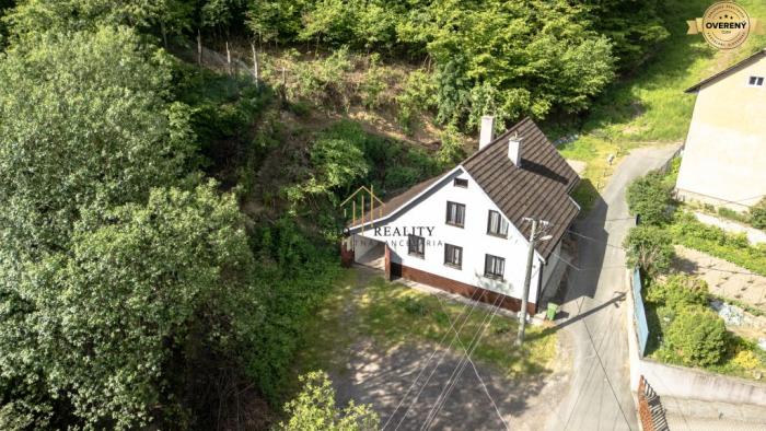 Reality HD REALITY - Exkluzívne na predaj rodinný dom v obci Sklené Teplice