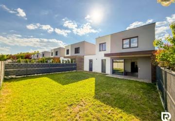 Reality RADO | 4i rodinný dom s garážou, Pod privádzačom - Trenčín