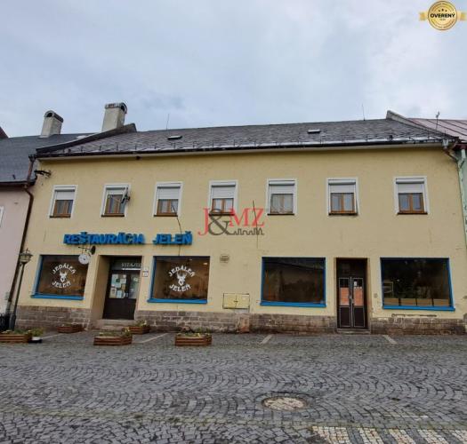Reality Reštaurácia s 6 izb. bytom a záhradou, celkom 700 m2, Kremnica SM-890