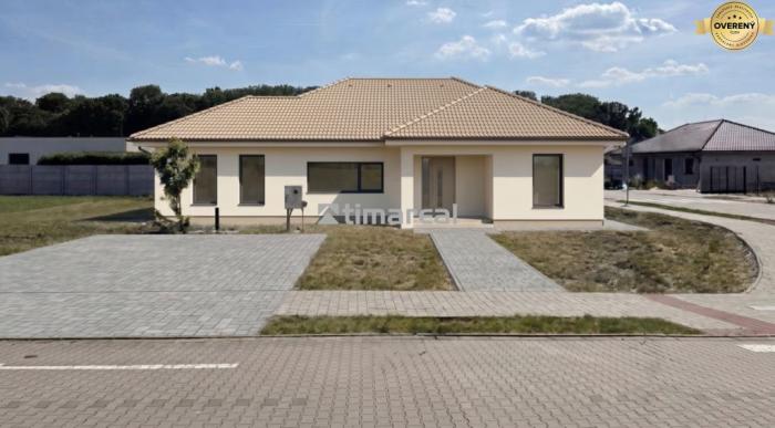 Reality TIMA Real* novostavba moderného 4i domu, 6á pozemok, Voderady