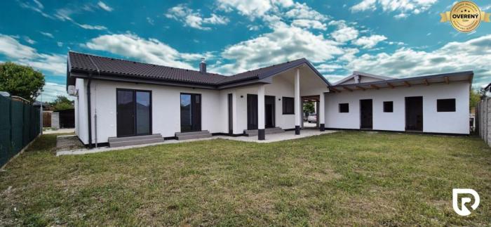 Reality RADO | zariadený 4-izb. dom s pozemkom 486m2 | Malinovo - Tri Vody