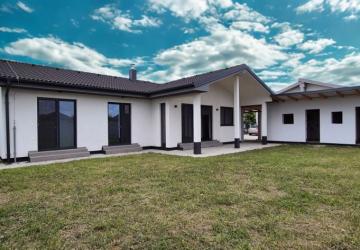 Reality RADO | zariadený 4-izb. dom s pozemkom 486m2 | Malinovo - Tri Vody