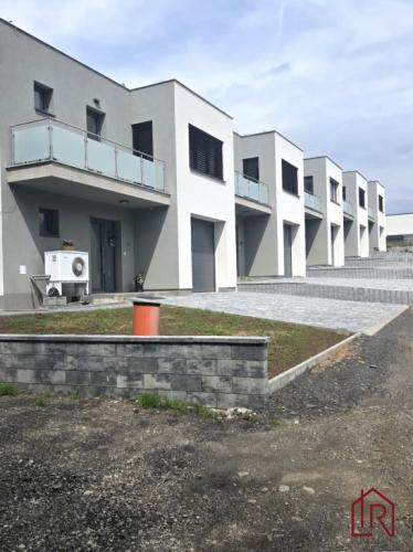 Reality POSLEDNÝ VOĽNÝ - dom v radovej zástavbe, Prešov, Šalgovík