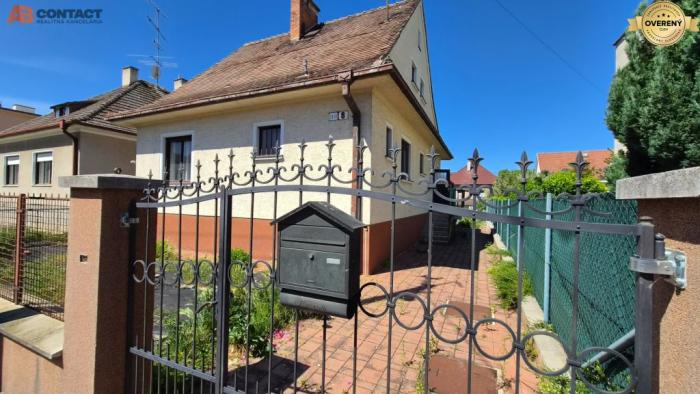 Reality PRIPRAVUJEME na predaj pôvodný dom na Floreáte